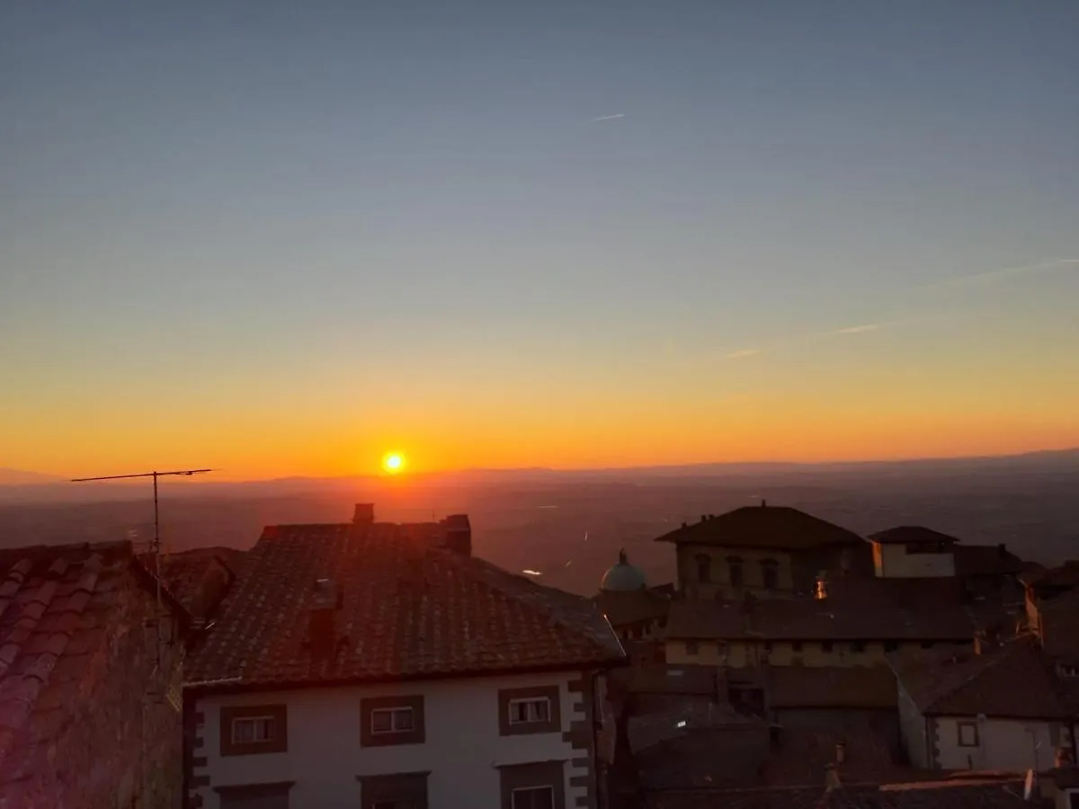 Cortona'S Rooftop Nest Italy
